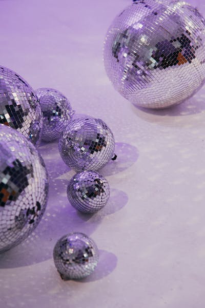 DISCO LIGHTS DANCE